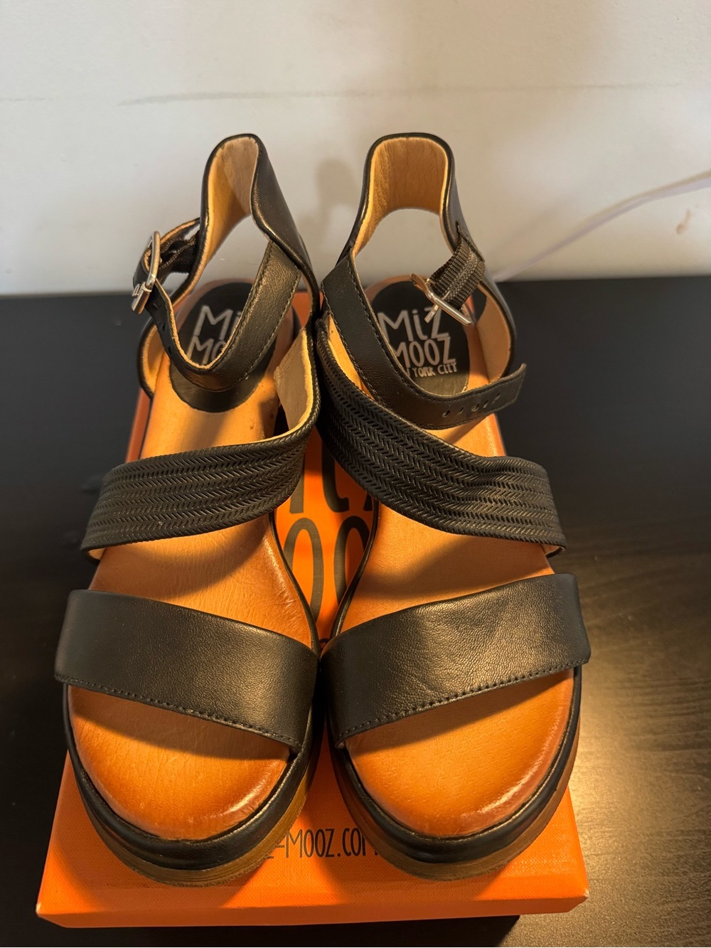 Miz Mooz Black Leather & Elastic Crossover Sandals EU 39